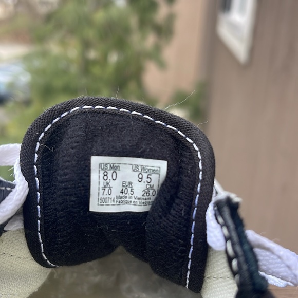 Vans Old Skool Shoe - Picture 11 of 11